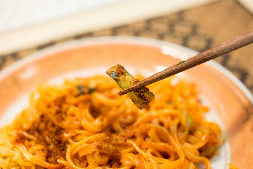 ファミマのもちっと食感の汁なし担々麺が予想以上に本格的だった ウェブと食べ物と趣味のこと