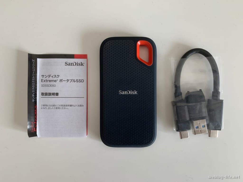 SanDisk Extreme ポータブル SSD 同梱物